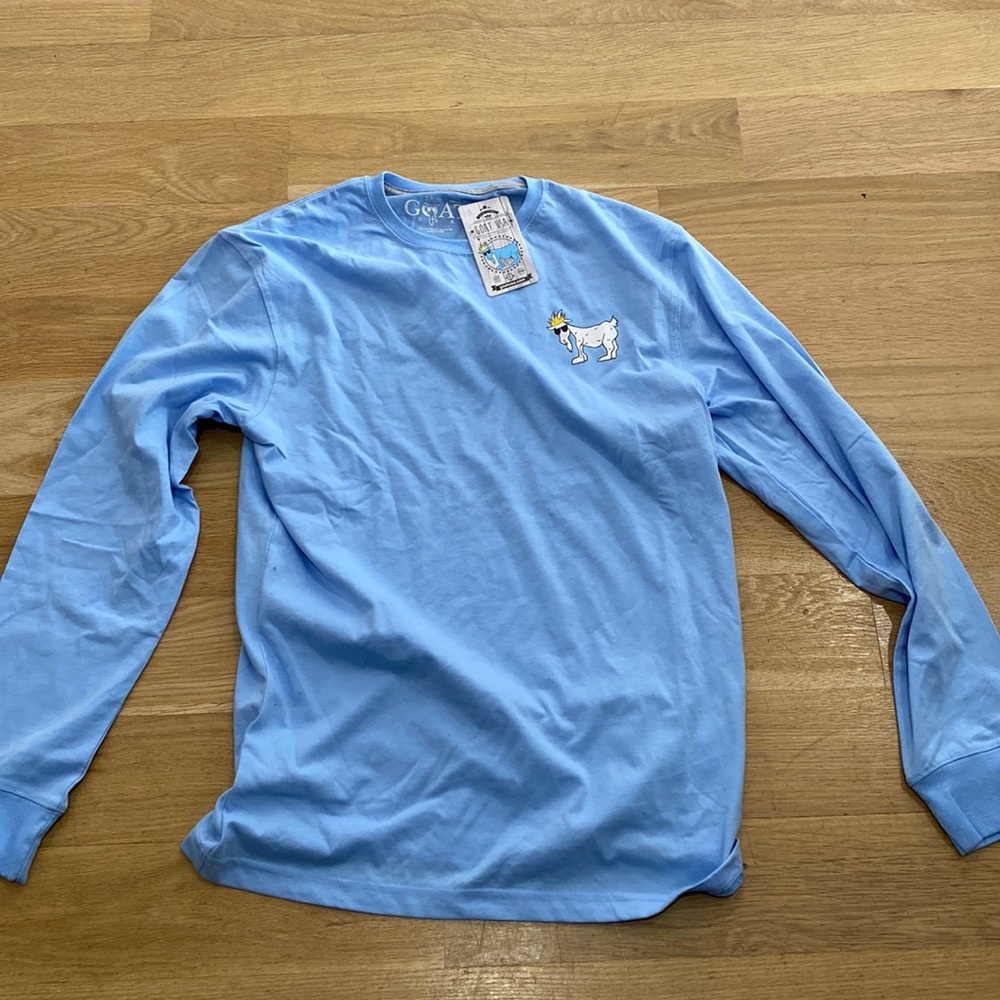Woman’s long sleeve T-shirt